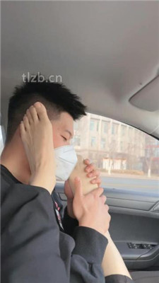 图片[3]-朱砂痣】开发驾校教练舔脏鞋臭脚