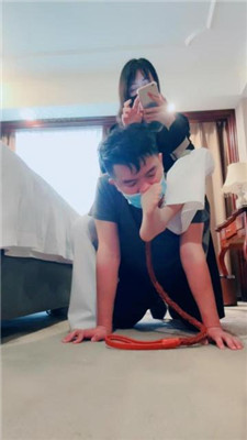 图片[6]-紫琳】转胯爬行/sp/肉丝高跟舔/揪耳朵/人肉座椅/鞋跟插嘴