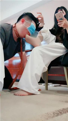 图片[7]-紫琳】转胯爬行/sp/肉丝高跟舔/揪耳朵/人肉座椅/鞋跟插嘴