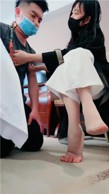 图片[11]-紫琳】转胯爬行/sp/肉丝高跟舔/揪耳朵/人肉座椅/鞋跟插嘴