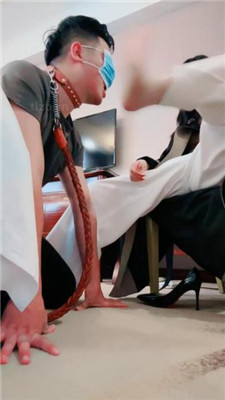 图片[13]-紫琳】转胯爬行/sp/肉丝高跟舔/揪耳朵/人肉座椅/鞋跟插嘴