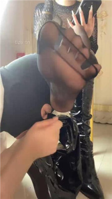 图片[12]-甜心教主】多双脏长靴用狗舌头清理