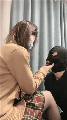 图片[4]-樱子大人】JK学院S-黑丝皮鞋白袜虐-耳光踩踏