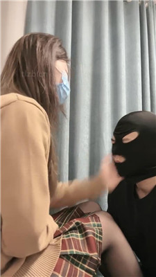 图片[5]-樱子大人】JK学院S-黑丝皮鞋白袜虐-耳光踩踏