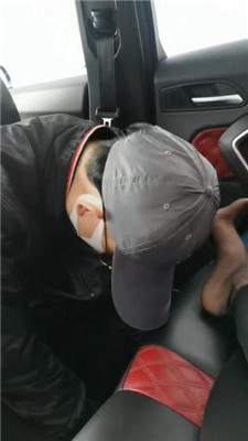 图片[4]-皮皮】狂吸超臭黑棉袜-黑丝