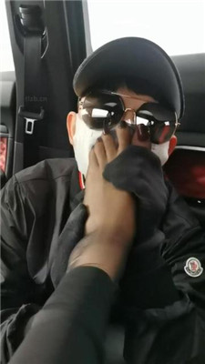 图片[7]-皮皮】狂吸超臭黑棉袜-黑丝