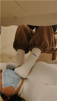 图片[2]-樱樱】俄罗斯混血S无意识踩脸女慕上】