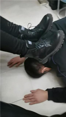 图片[4]-文文文】3素人S-长靴原味船袜踩地毯狗