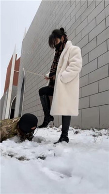 图片[4]-辣姐】冰天雪地虐狗被路人偶遇-翻车