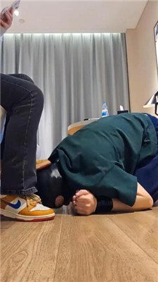 图片[4]-上头姐妹】粤语调教-素人大学小姐姐调狗