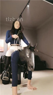 图片[4]-昭玥】高贵女骑士和她的马