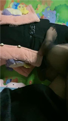 图片[5]-桃雾】迷恋姐姐的黑丝美腿