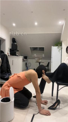 图片[8]-黛帝】健身教练是狗奴-狗链遛狗/鞭打/高跟玉足恋足舔