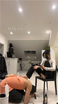 图片[9]-黛帝】健身教练是狗奴-狗链遛狗/鞭打/高跟玉足恋足舔