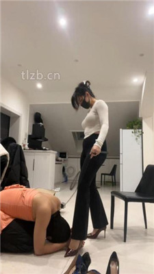 图片[12]-黛帝】健身教练是狗奴-狗链遛狗/鞭打/高跟玉足恋足舔