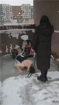 图片[2]-小殿下】冰天雪地户外鞭打