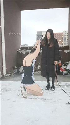 图片[4]-小殿下】冰天雪地户外鞭打