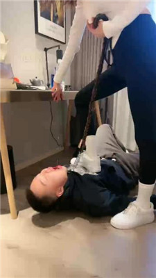 图片[15]-酒鸽】小白鞋白袜踩狗爪/骑马转胯/狂吸白袜脚/吃袜