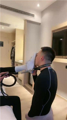 图片[18]-酒鸽】小白鞋白袜踩狗爪/骑马转胯/狂吸白袜脚/吃袜