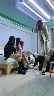 图片[18]-思怡】群调群虐-5S-素人脏鞋臭袜虐狗