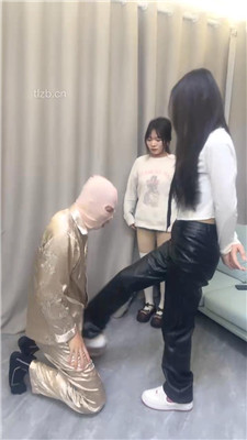 图片[8]-狗哥】可爱反差素人S-原味白袜丝袜恋足舔