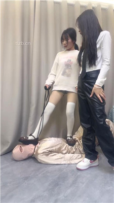 图片[19]-狗哥】可爱反差素人S-原味白袜丝袜恋足舔