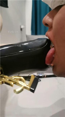 图片[6]-皮皮】抽耳光/鞋尖插嘴/提档鞭打/揪耳朵/喝圣水