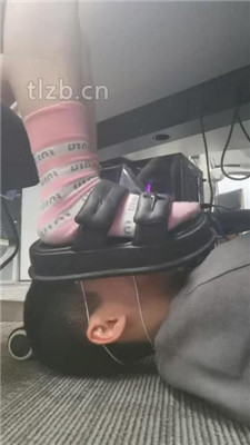 图片[11]-双子姬】办公室视角-老板狂舔女下属的jio