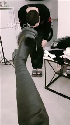 【九莲】长靴踩虐/坐脸窒息/脚耳光/胯下辱_绳艺库视频下载