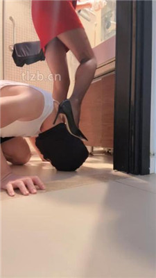 图片[3]-艺术美学】鞭打/转胯/清理脏鞋臭脚/揪耳朵/白袜塞嘴