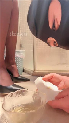 图片[11]-艺术美学】鞭打/转胯/清理脏鞋臭脚/揪耳朵/白袜塞嘴