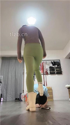 图片[10]-朱砂痣】圈养犬化-关牢饭-闻臭白袜-骑马爬行遛狗双视角版】