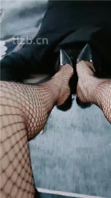 图片[2]-金玫瑰】高跟网袜诱惑踩虐