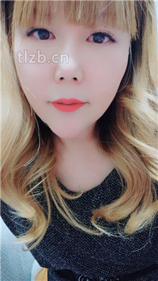 【高跟姐姐】内裤套头/鞋垫面包喂食/品尝裸足【完整版】_绳艺库视频下载