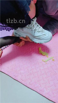 图片[13]-高跟姐姐】内裤套头/鞋垫面包喂食/品尝裸足完整版】