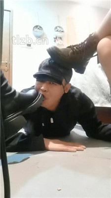 图片[13]-文文文文】开发双S艺校女神清理脏靴子