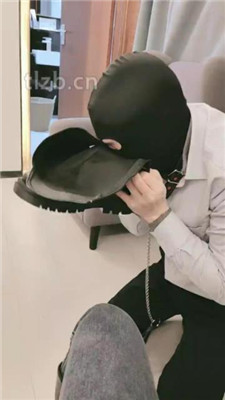 图片[12]-妮蔻】长靴脚下踩虐/胯下辱/闻臭脚臭脚丫/插嘴