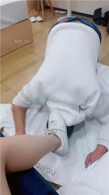 图片[9]-陈甜女帝】清理脏空军一号/臭丝袜脚捂脸