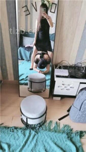 【廊坊女王祖宗】高跟玉足近距离狂舔【完整版】_绳艺库视频下载