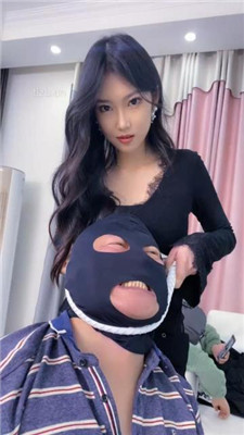 图片[20]-麋鹿银儿】素人模特S-艺术虐三奴-骑马踩踏/鞭打/白袜捂脸/提档