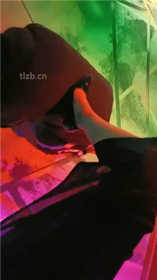 【咩祖】肉丝脚狂舔/高跟踩狗舌/清理脚趾/臭脚捂脸_绳艺库视频下载