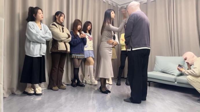 图片[2]-狗哥】强推-七素人女神重度艺术玩狗