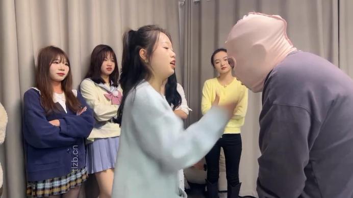 图片[5]-狗哥】强推-七素人女神重度艺术玩狗