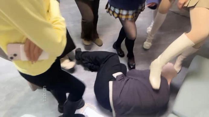 图片[6]-狗哥】强推-七素人女神重度艺术玩狗