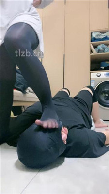 图片[19]-小羊】黑丝脚踩踏/抽耳光/掐脖掐乳