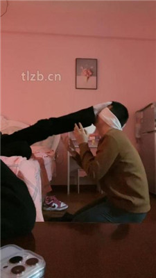 图片[4]-小蝶蝶】闻妹妹的超臭原味白袜脚