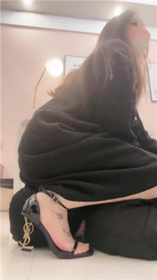 图片[13]-小软】高跟美腿碾压踩/坐脸窒息/圣水嘴洗丝袜