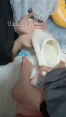 图片[6]-酱酱果】白袜裸足踩脚垫