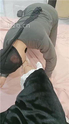 图片[6]-琦琦】和闺蜜一起调贱奴-赏赐圣水双视角版】