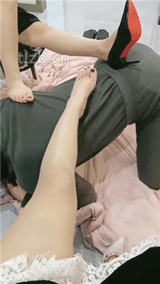 图片[9]-琦琦】和闺蜜一起调贱奴-赏赐圣水双视角版】